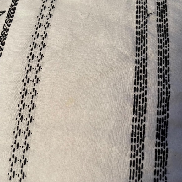 TRADED-Threshold Geometric Tribal Bedspread Set - Picture 6 of 6